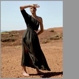 Watson and Watson Atlas Maxi dress in black linen